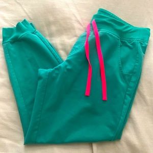 Figs Surgical Green Zamoras medium petite